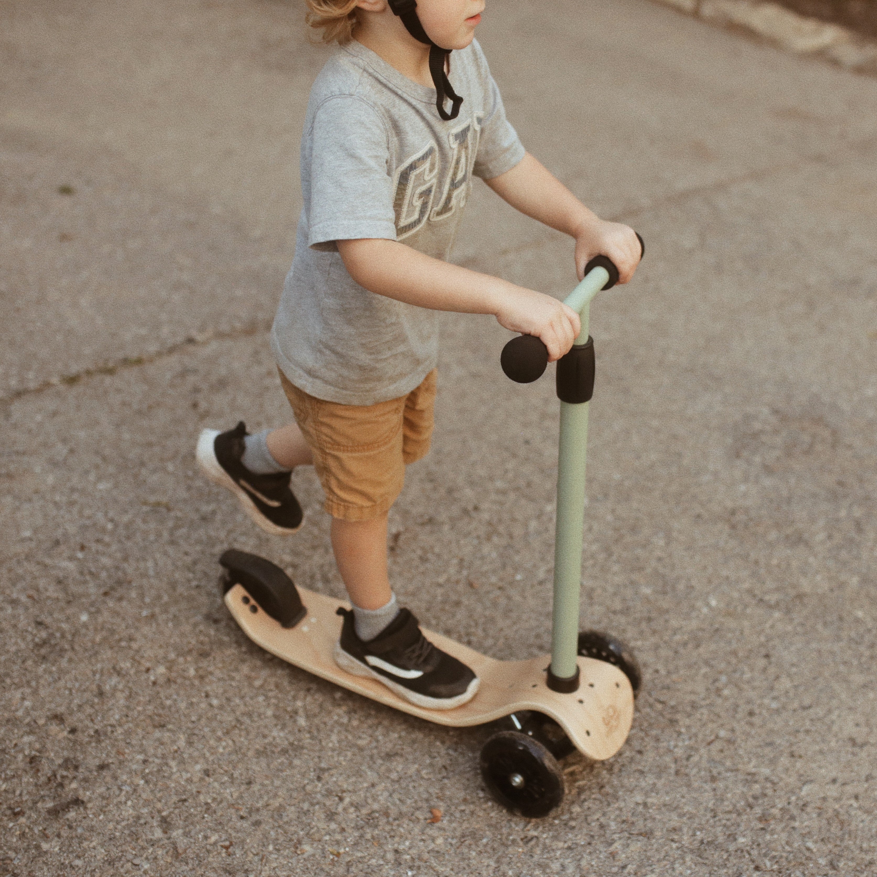Kinderscooter SAGE with LED wheels