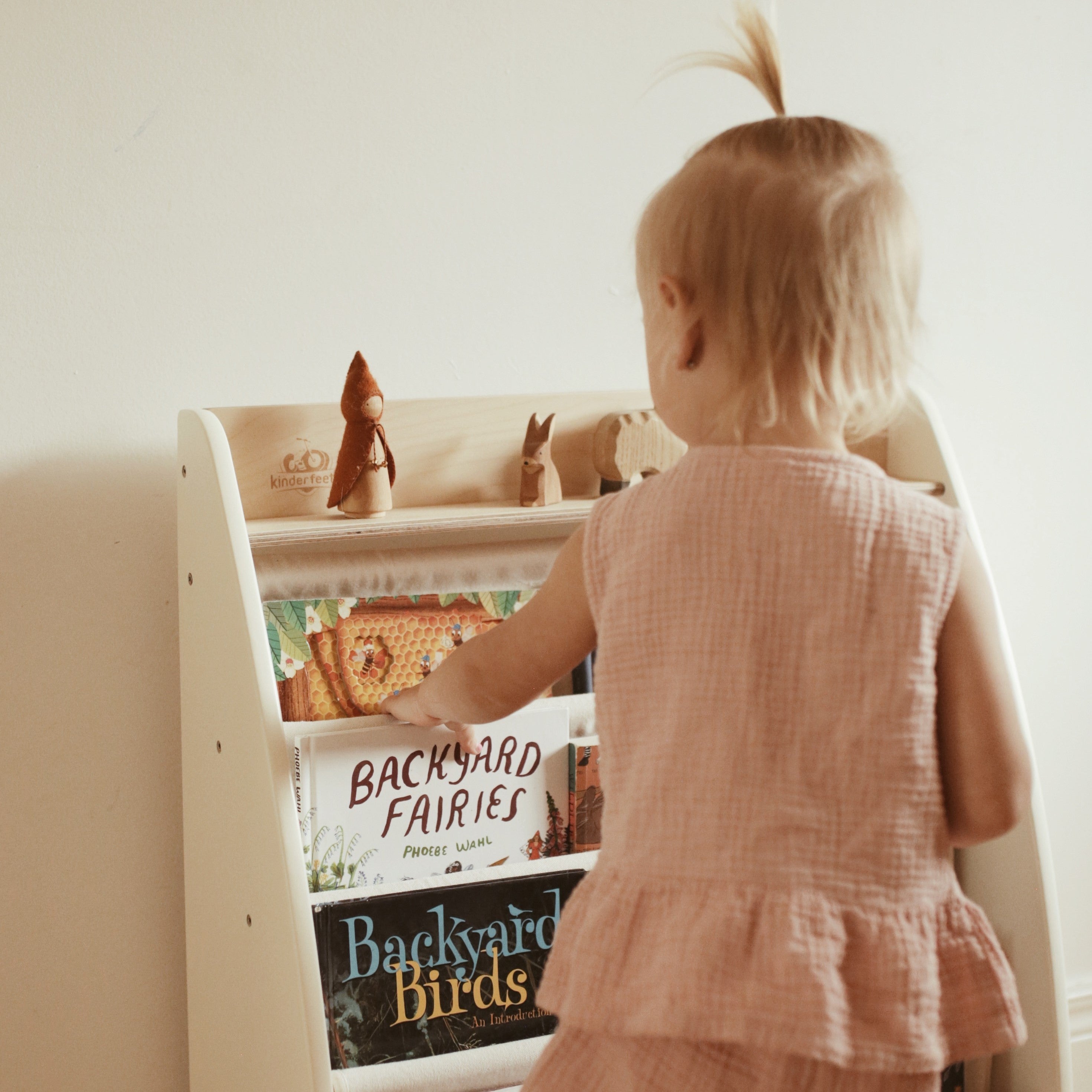 Sling Bookshelf